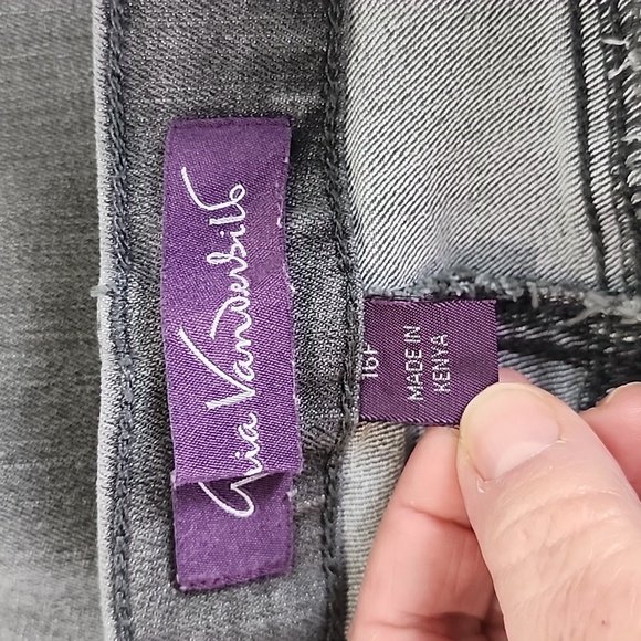 Gloria Vanderbilt Amanda classic rise gray wash denim jeans Size 16P short NEW - Picture 7 of 10